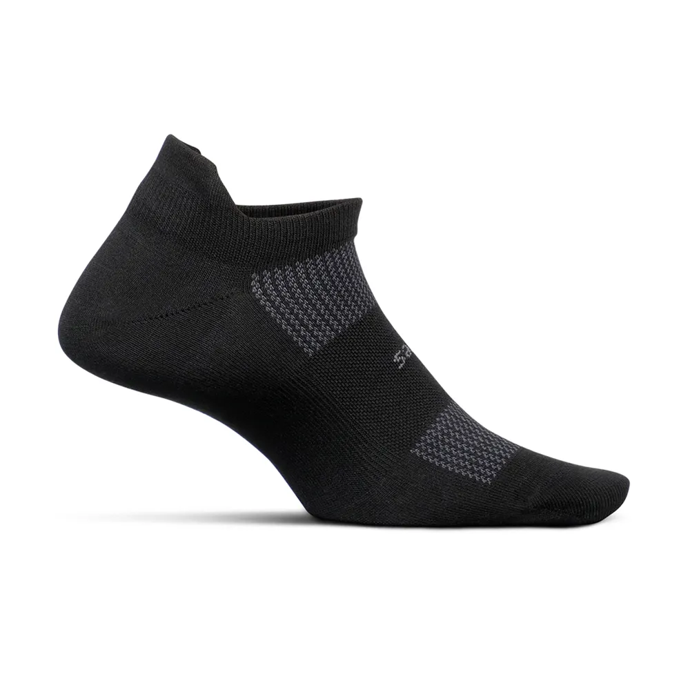 Feetures High Performance Ultra Light Cushion No-Show Tab Socks