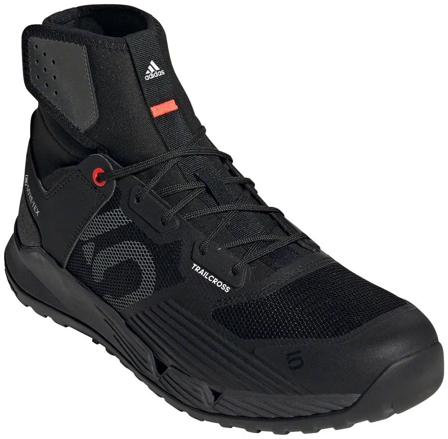 Five Ten Trailcross GTX Flat Shoe - Men's, Core Black / DGH Solid Grey / FTWR White