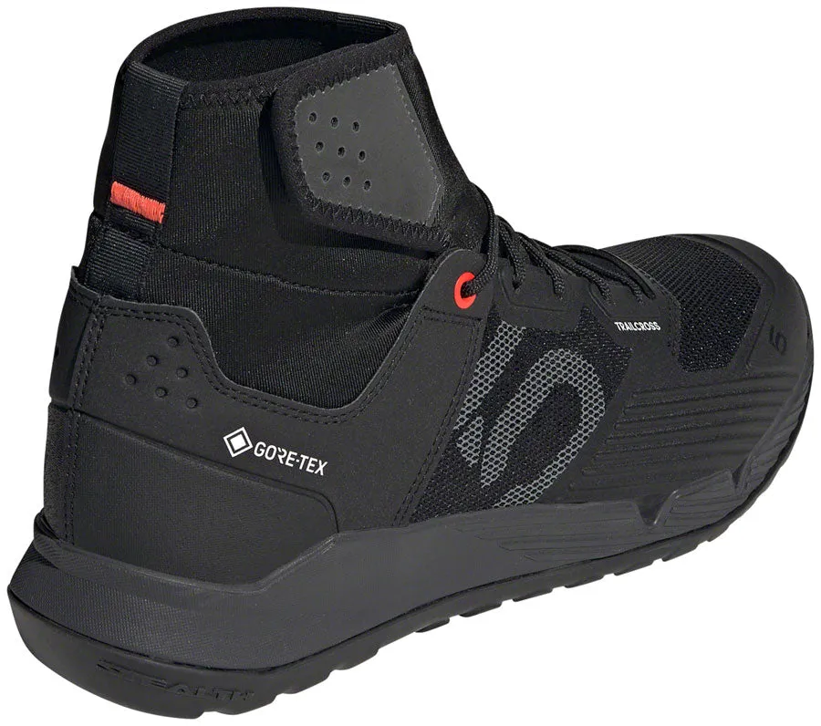 Five Ten Trailcross GTX Flat Shoe - Men's, Core Black / DGH Solid Grey / FTWR White