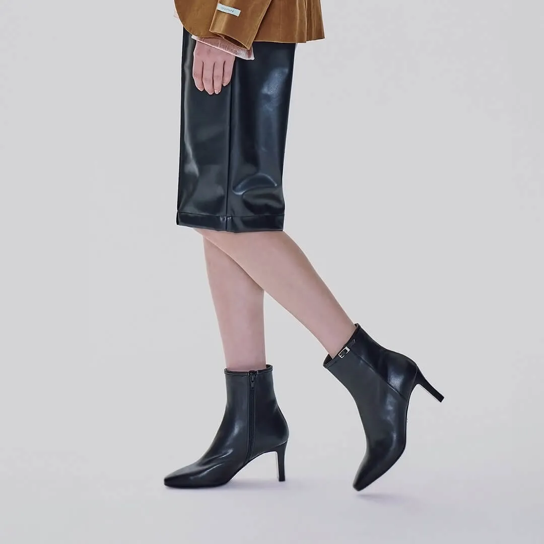 MAZIE - belted ankle boots