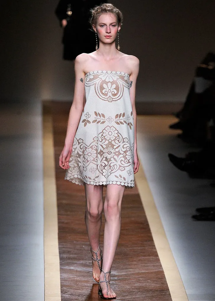 Spring 2012 Valentino Prettiest Strapless Cotton Lace Dress