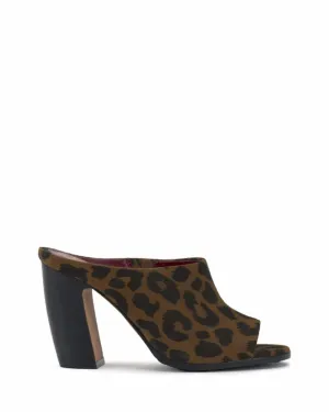 Vince Camuto Women's Brianda Hickory/Burnished Suede Leopar M